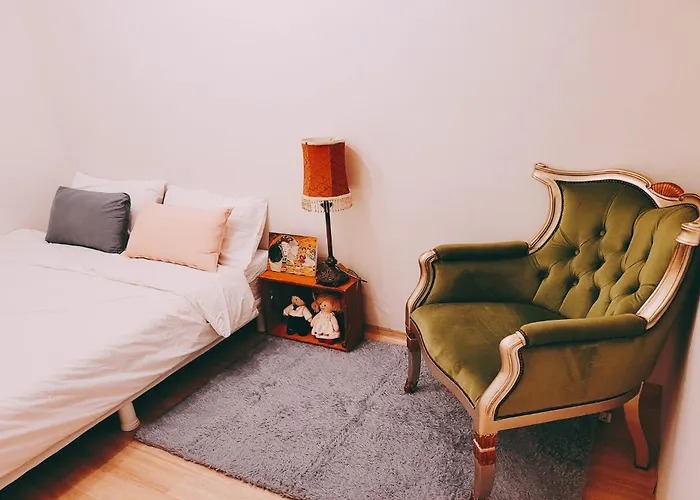 Hongdae 3mins, Q House *